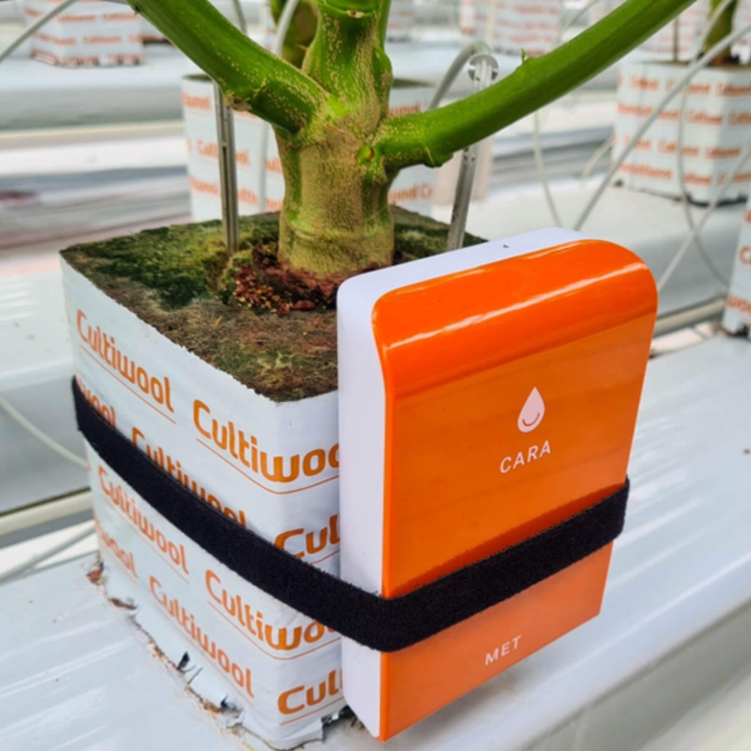 CARA MET sensor by SenseNL inserted into a block